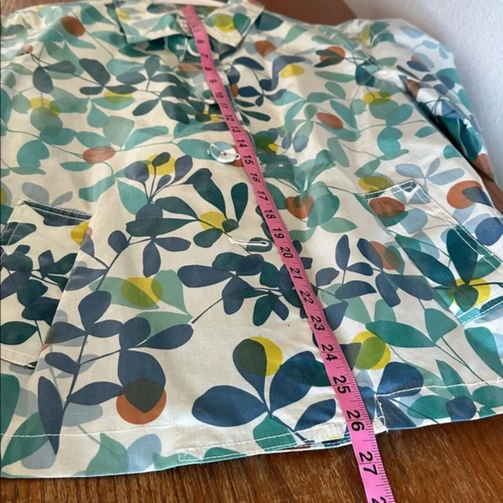 Chicos Floral Rain Coat Womens 2 Med Shiny Lined Hip Pockets Button Front Jacket